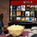 2016-07-27-1469627666-7778501-netflixshowstobingewatchduringmaternityleaveouicestchicouicestchic-com